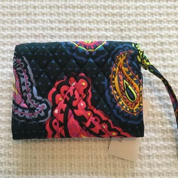 Vera Bradley Smartphone Wristlet Twilight Paisley - Picture 2 of 3